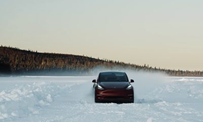 tesla-model-y-heat-pump-winter-midnight-cherry-red